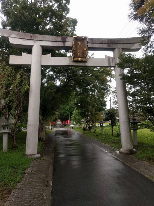 矢川神社参道鳥居